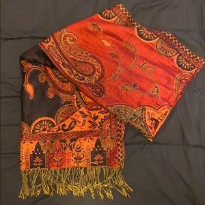 Pashmina scarf